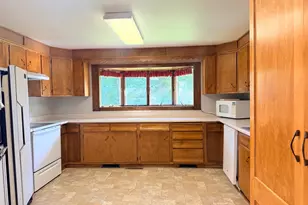 451 Paul Ave, Lake Wilson, MN 56151 - Photo 9