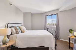 78 10th St E, Saint Paul, MN 55101 - Photo 23