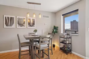 78 10th St E, Saint Paul, MN 55101 - Photo 5