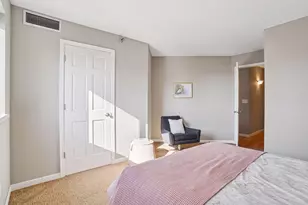 78 10th St E, Saint Paul, MN 55101 - Photo 21