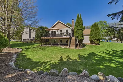 10211 Lee Drive, Eden Prairie, MN 55347 - Photo 13