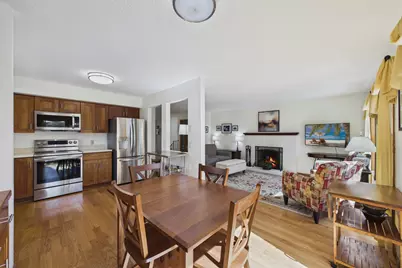 10211 Lee Drive, Eden Prairie, MN 55347 - Photo 9