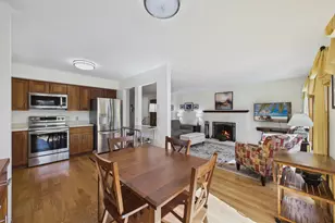 10211 Lee Dr, Eden Prairie, MN 55347 - Photo 9