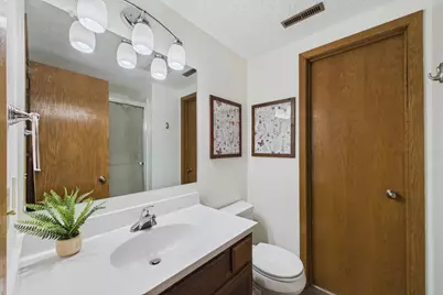 10211 Lee Drive, Eden Prairie, MN 55347 - Photo 23