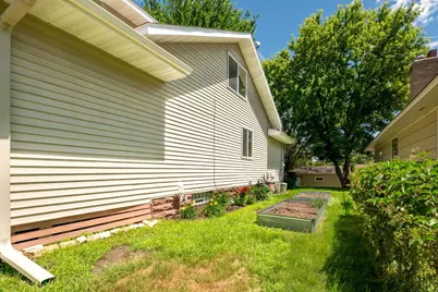 5218 N 4th Street, Minneapolis, MN 55430 - Photo 27