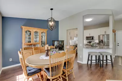881 Kimberly Lane, Chanhassen, MN 55317 - Photo 15