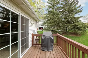 881 Kimberly Ln, Chanhassen, MN 55317 - Photo 39