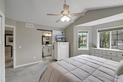 881 Kimberly Lane, Chanhassen, MN 55317 - Photo 23