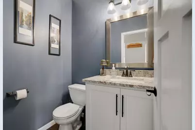 881 Kimberly Lane, Chanhassen, MN 55317 - Photo 17