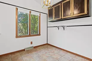 344 Thompson Ave W, West Saint Paul, MN 55118 - Photo 13