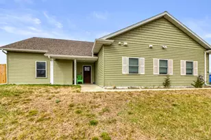 1111 Bayridge Dr, Detroit Lakes, MN 56501 - Photo 1