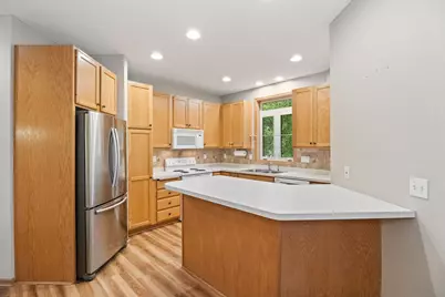 8903 Preserve Trail, Savage, MN 55378 - Photo 11