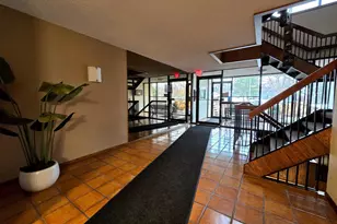 2455 Londin Ln E, Maplewood, MN 55119 - Photo 29