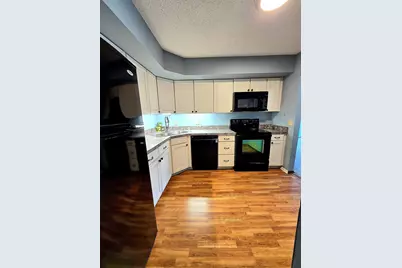 2455 Londin Lane E #117, Maplewood, MN 55119 - Photo 7