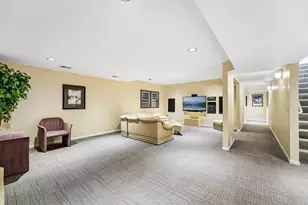 7423 Hyde Park Ln, Edina, MN 55439 - Photo 31