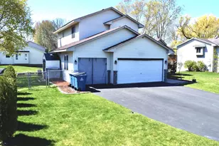 2062 122nd Ave NW, Coon Rapids, MN 55448 - Photo 3