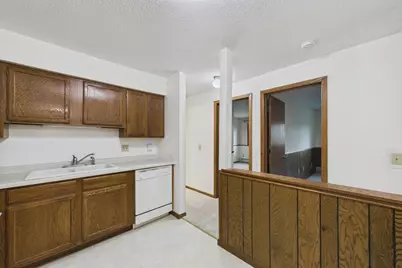 1000 41st Avenue NE #211, Columbia Heights, MN 55421 - Photo 5