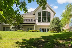 5809 Vernon Ln, Edina, MN 55436 - Photo 5