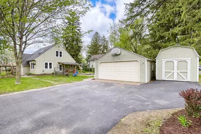 527 W Division Street, River Falls, WI 54022 - Photo 25