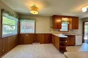 306 Madison Ave S, Edina, MN 55343 - Photo 5