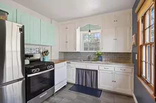 721 Parkway Dr, Saint Paul, MN 55106 - Photo 9