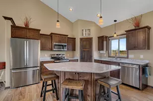 1704 Knottingham Dr, Sartell, MN 56377 - Photo 3
