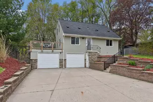 1405 Mahtomedi Ave, Mahtomedi, MN 55115 - Photo 1