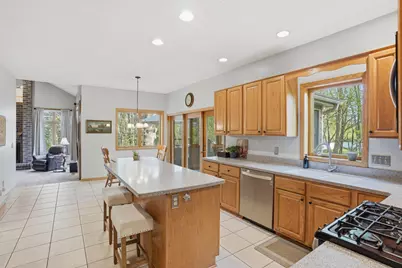 1021 Wildwood Way, Chaska, MN 55318 - Photo 13