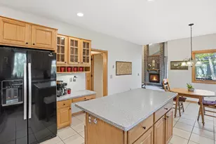 1021 Wildwood Way, Chaska, MN 55318 - Photo 13