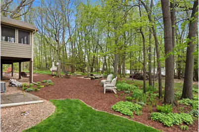 1021 Wildwood Way, Chaska, MN 55318 - Photo 45