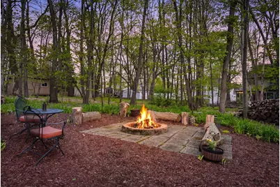 1021 Wildwood Way, Chaska, MN 55318 - Photo 5