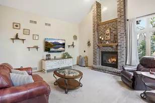 1021 Wildwood Way, Chaska, MN 55318 - Photo 9