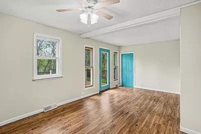 2042 Cottage Avenue E, Saint Paul, MN 55119 - Photo 9