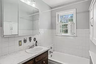 2042 Cottage Ave E, Saint Paul, MN 55119 - Photo 15