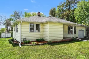2042 Cottage Ave E, Saint Paul, MN 55119 - Photo 1