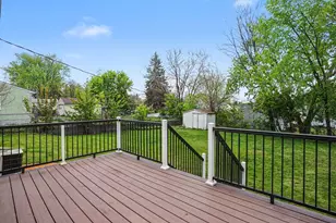 2042 Cottage Ave E, Saint Paul, MN 55119 - Photo 25