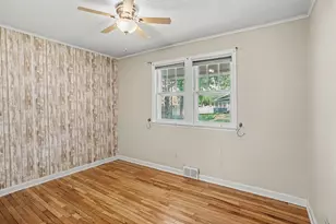 2042 Cottage Ave E, Saint Paul, MN 55119 - Photo 13