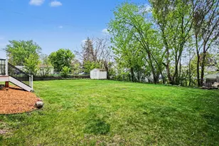 2042 Cottage Ave E, Saint Paul, MN 55119 - Photo 27