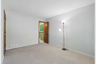 75 Pleasant Lane E, Excelsior, MN 55331 - Photo 13