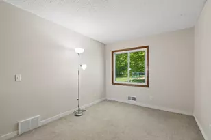 75 Pleasant Ln E, Excelsior, MN 55331 - Photo 17