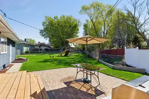 216 Reid Ln, South Saint Paul, MN 55075 - Photo 9