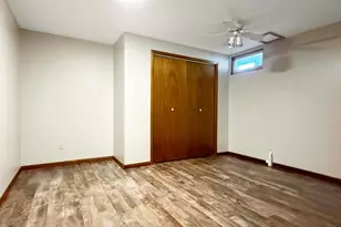 431 Spring St, Tracy, MN 56175 - Photo 29