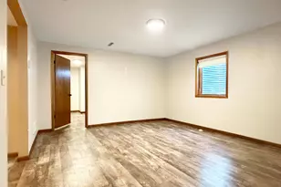 431 Spring St, Tracy, MN 56175 - Photo 27