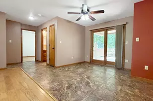 431 Spring St, Tracy, MN 56175 - Photo 9