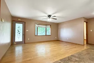 431 Spring St, Tracy, MN 56175 - Photo 7
