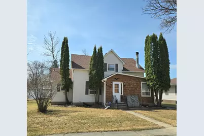1011 10th Street, International Falls, MN 56649 - Photo 1