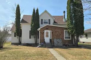 1011 10th St, International Falls, MN 56649 - Photo 31