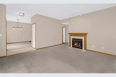 15336 Flower Way #194, Apple Valley, MN 55124 - Photo 5