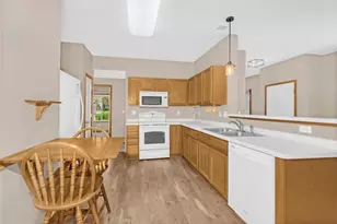 15336 Flower Way, Apple Valley, MN 55124 - Photo 9