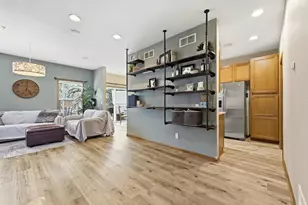 348 Orendorff Way NE, Columbia Heights, MN 55421 - Photo 5
